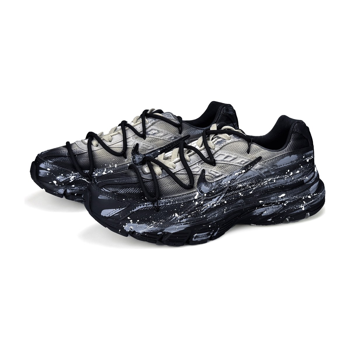 Nike Initiator