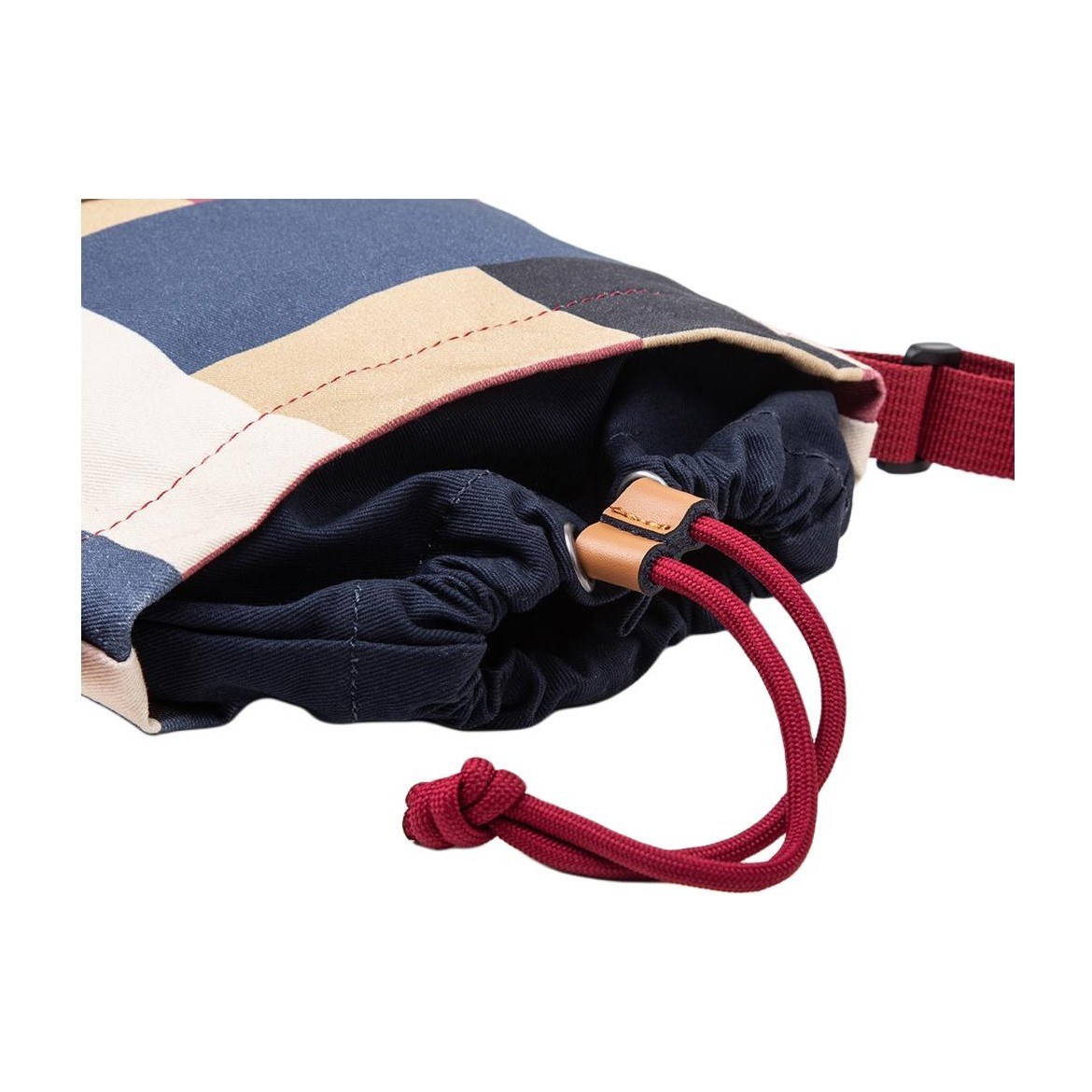 Levis Red™