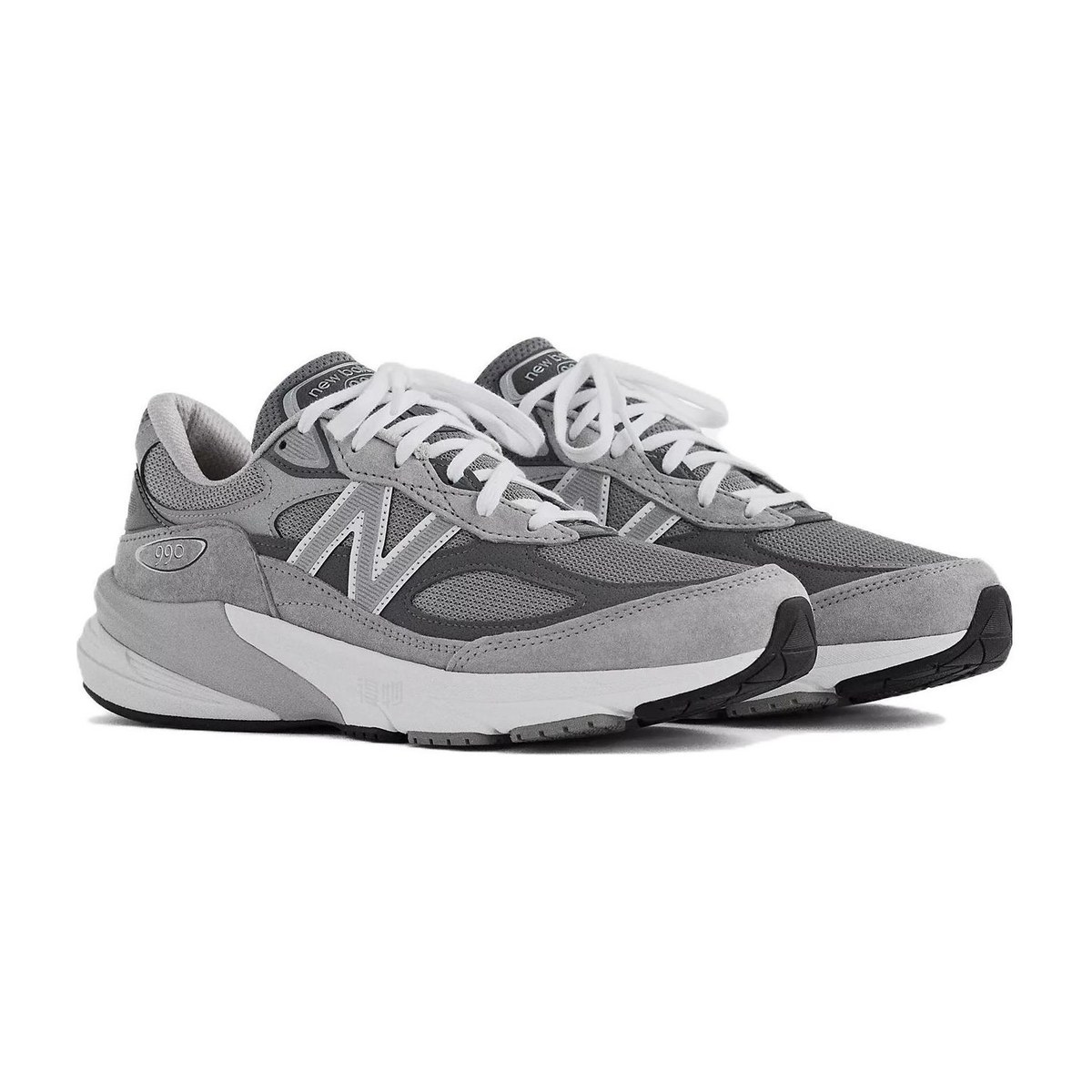 New Balance 990 v6
