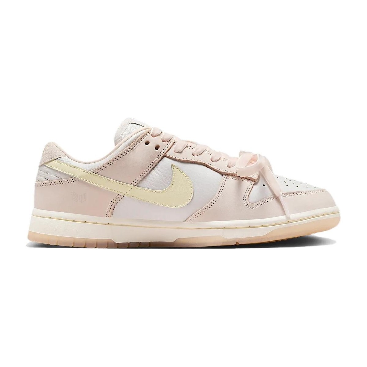 Nike Dunk Low "Light Soft Pink"
