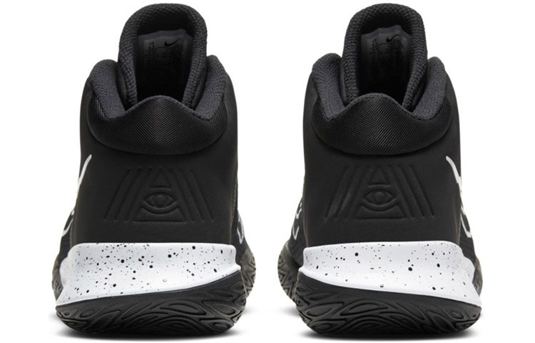Nike Flytrap 4 Kyrie EP Panda