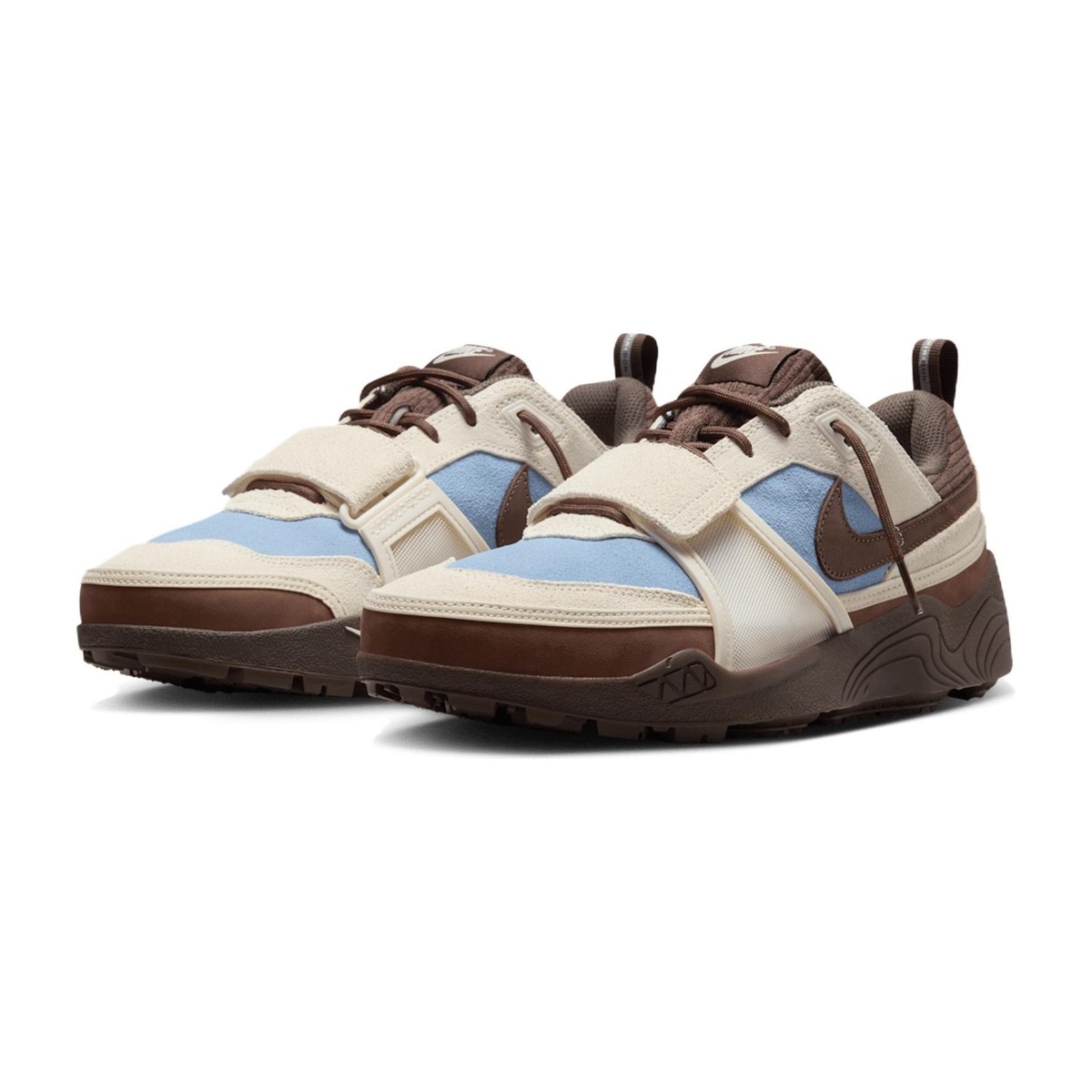 Travis Scott x Nike Zoom Field Jaxx "Leche Blue"