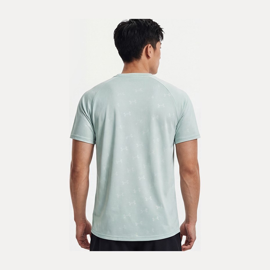Under Armour T