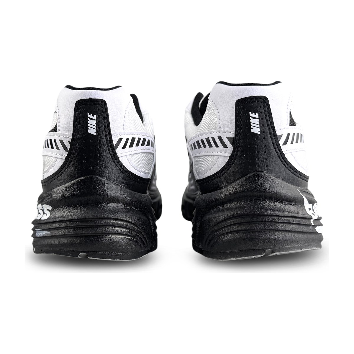 Nike Initiator