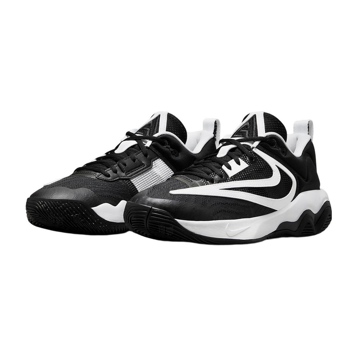 Nike Giannis Immortality 3