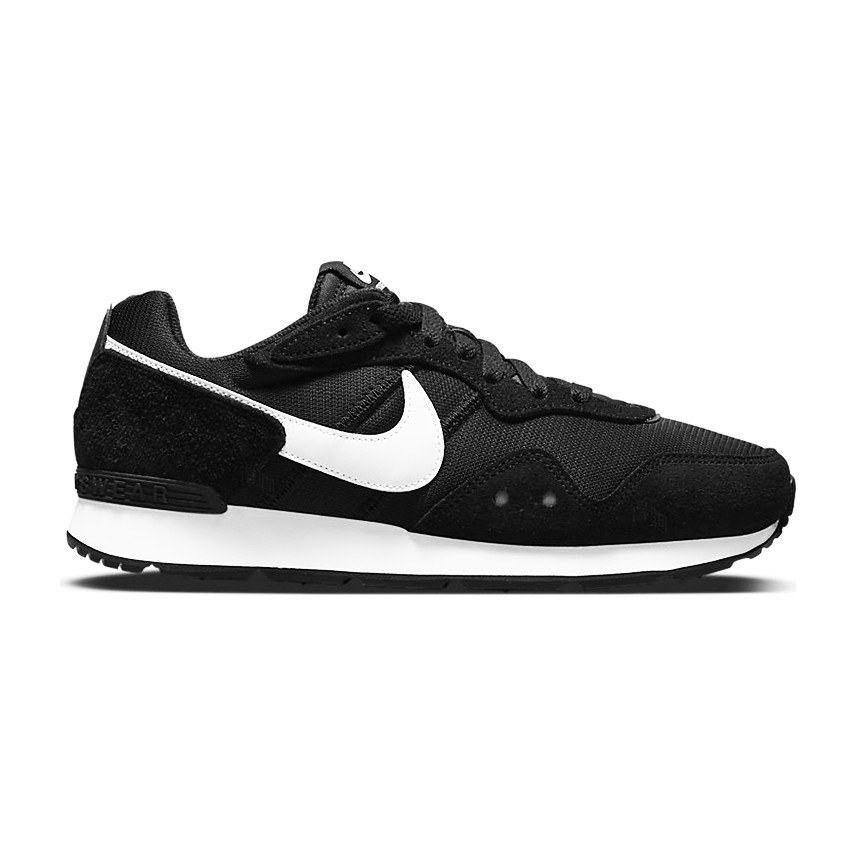 Nike Venture Runner