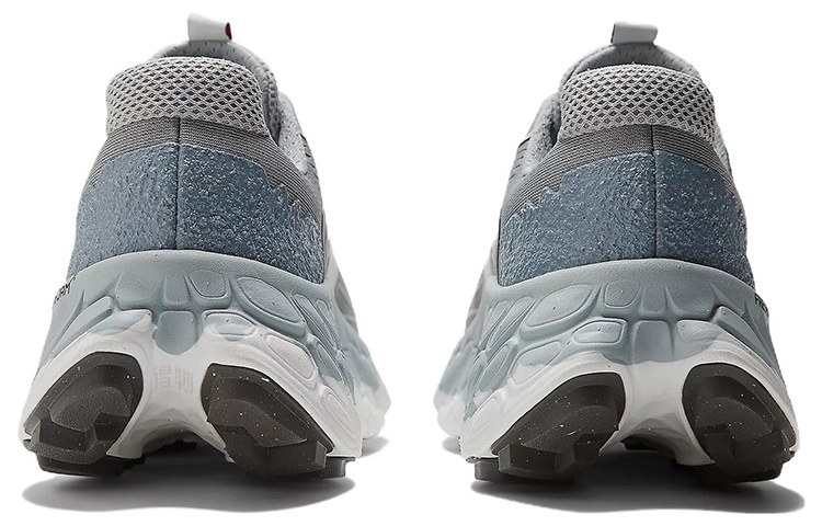 New Balance Fresh Foam More Trail V3