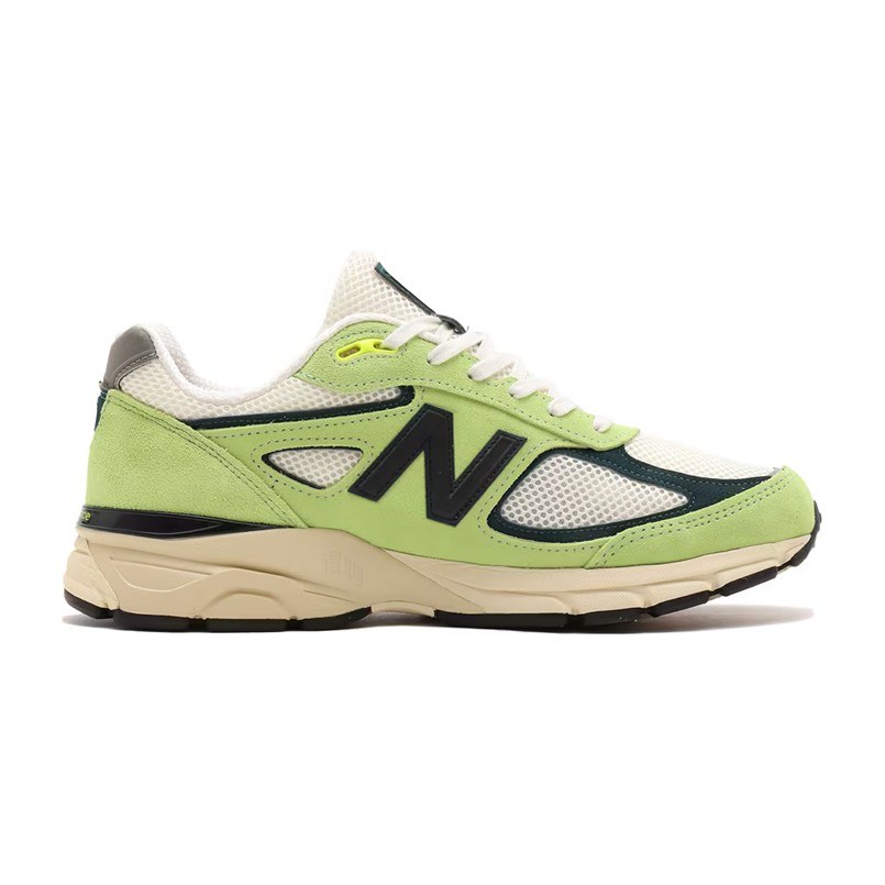 New Balance 990 V4 Green