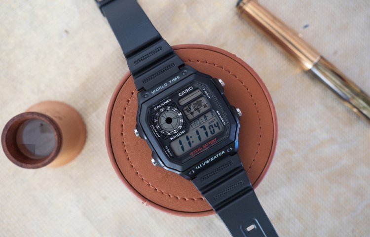 Casio AE-1200WH-1A