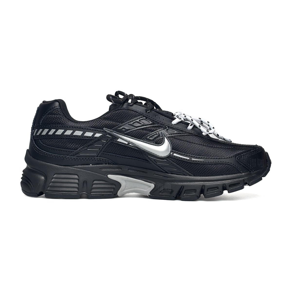 Nike Initiator