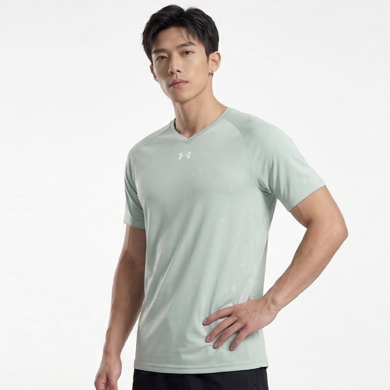 Under Armour T