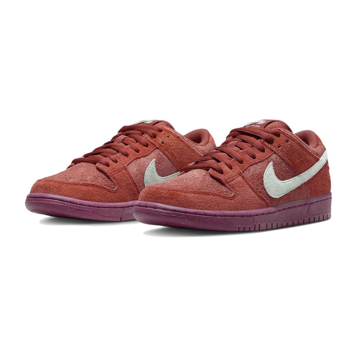 Nike Dunk SB "Mystic Red and Rosewood"