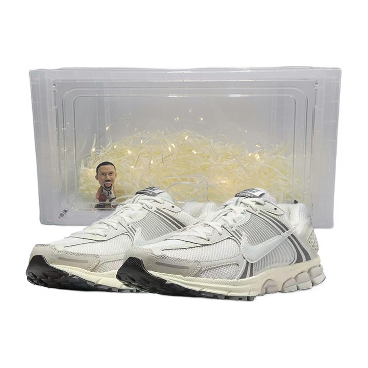 Nike Air Zoom Vomero 5