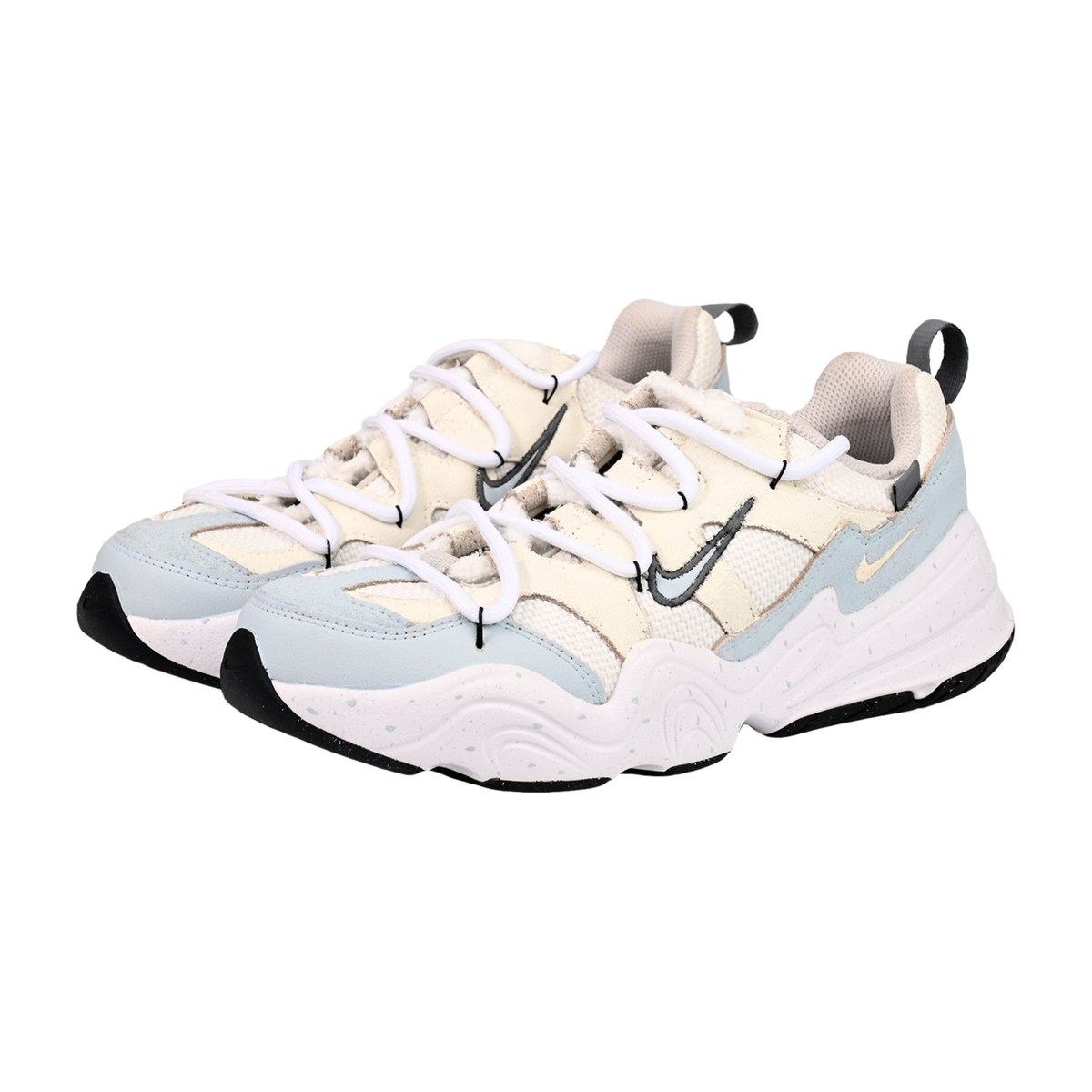 Nike Tech Hera