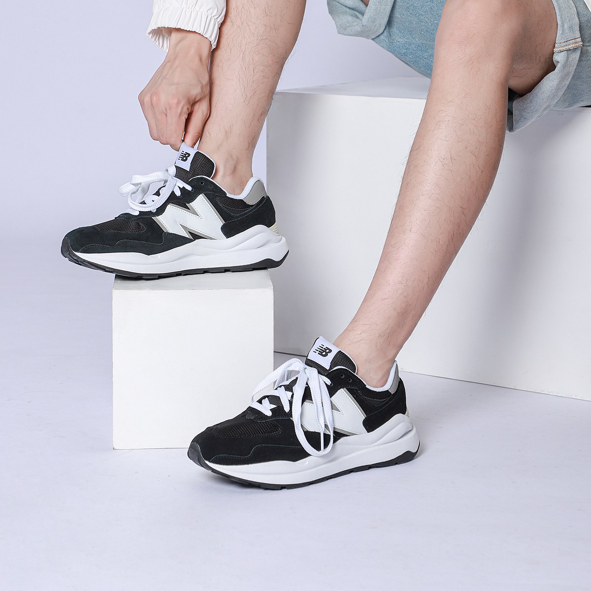 New Balance 5740 Black White