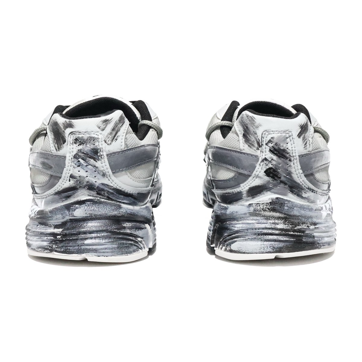 Nike Initiator