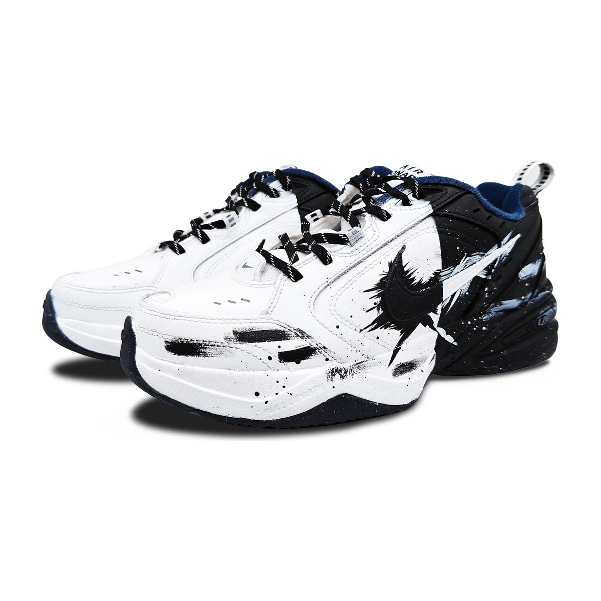 Nike Air Monarch 4