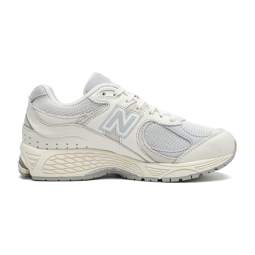 New Balance 2002R