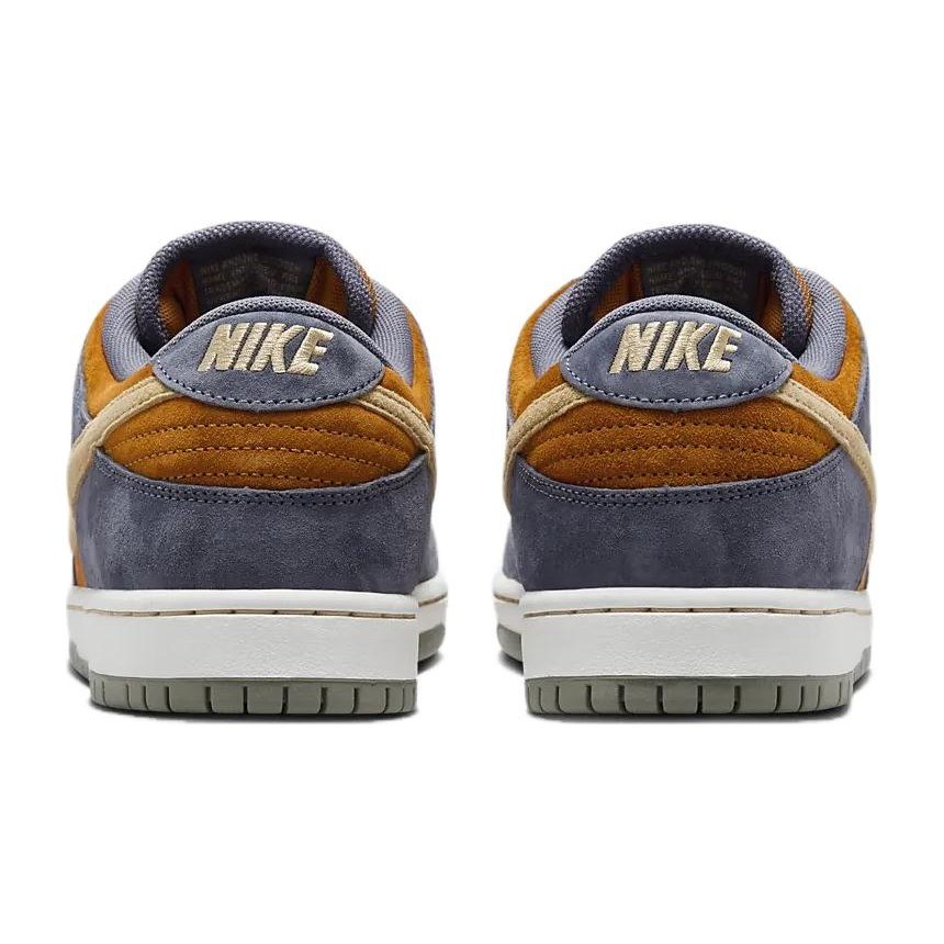 Nike SB Dunk Low "Light Carbon"
