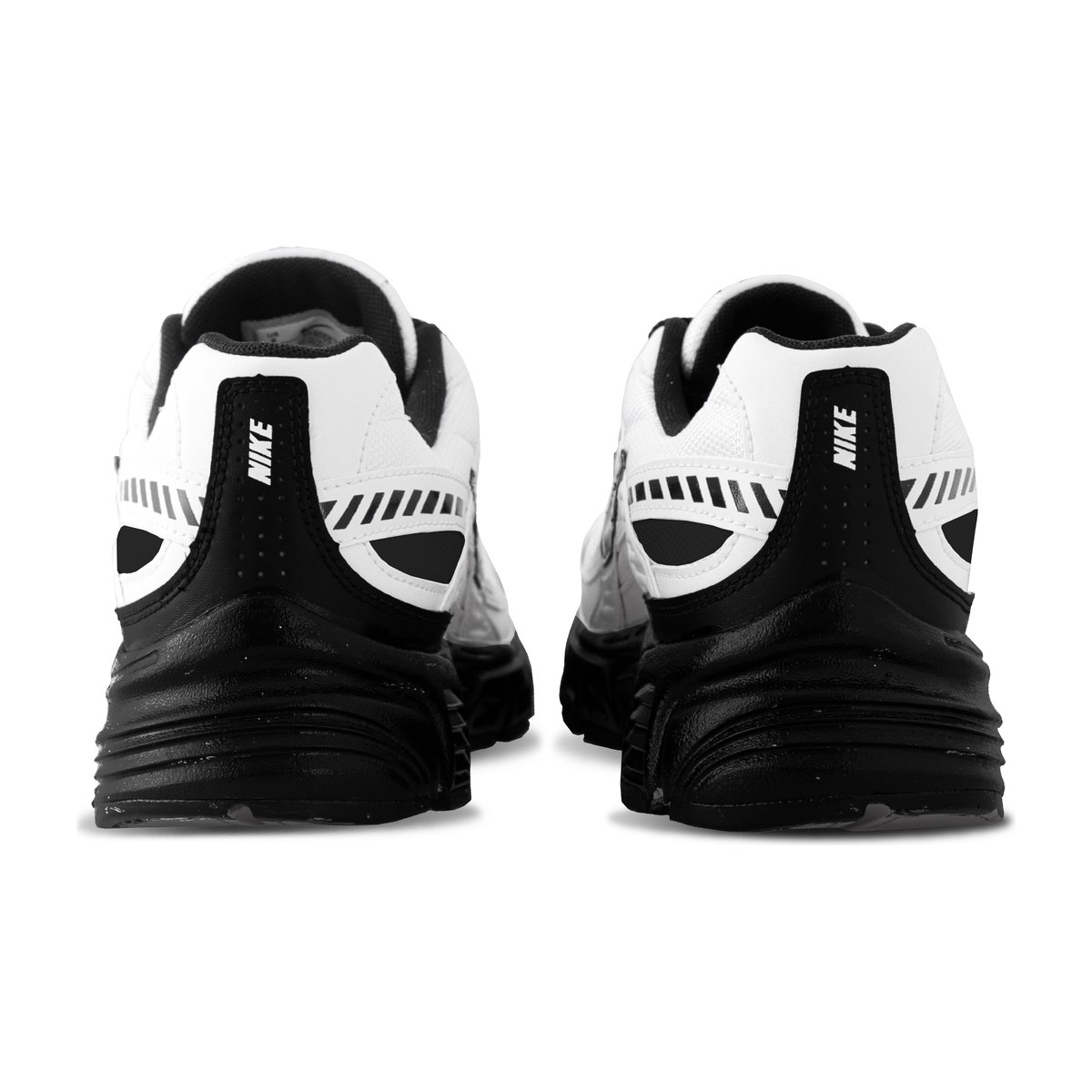Nike Initiator