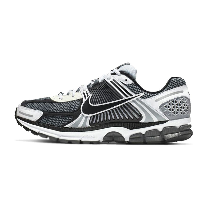 Nike Air Zoom Vomero 5 SE SP