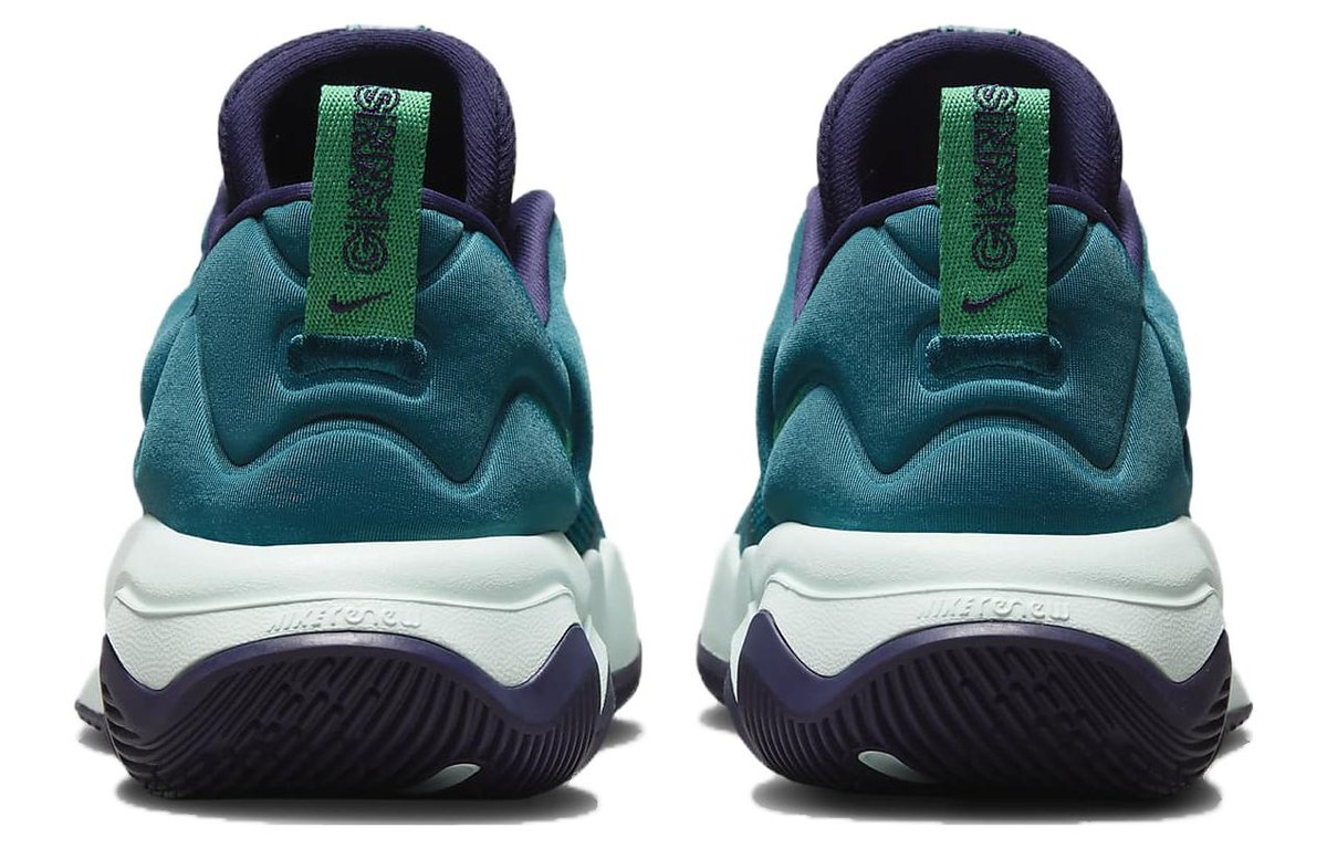 Nike Giannis Immortality 3 EP