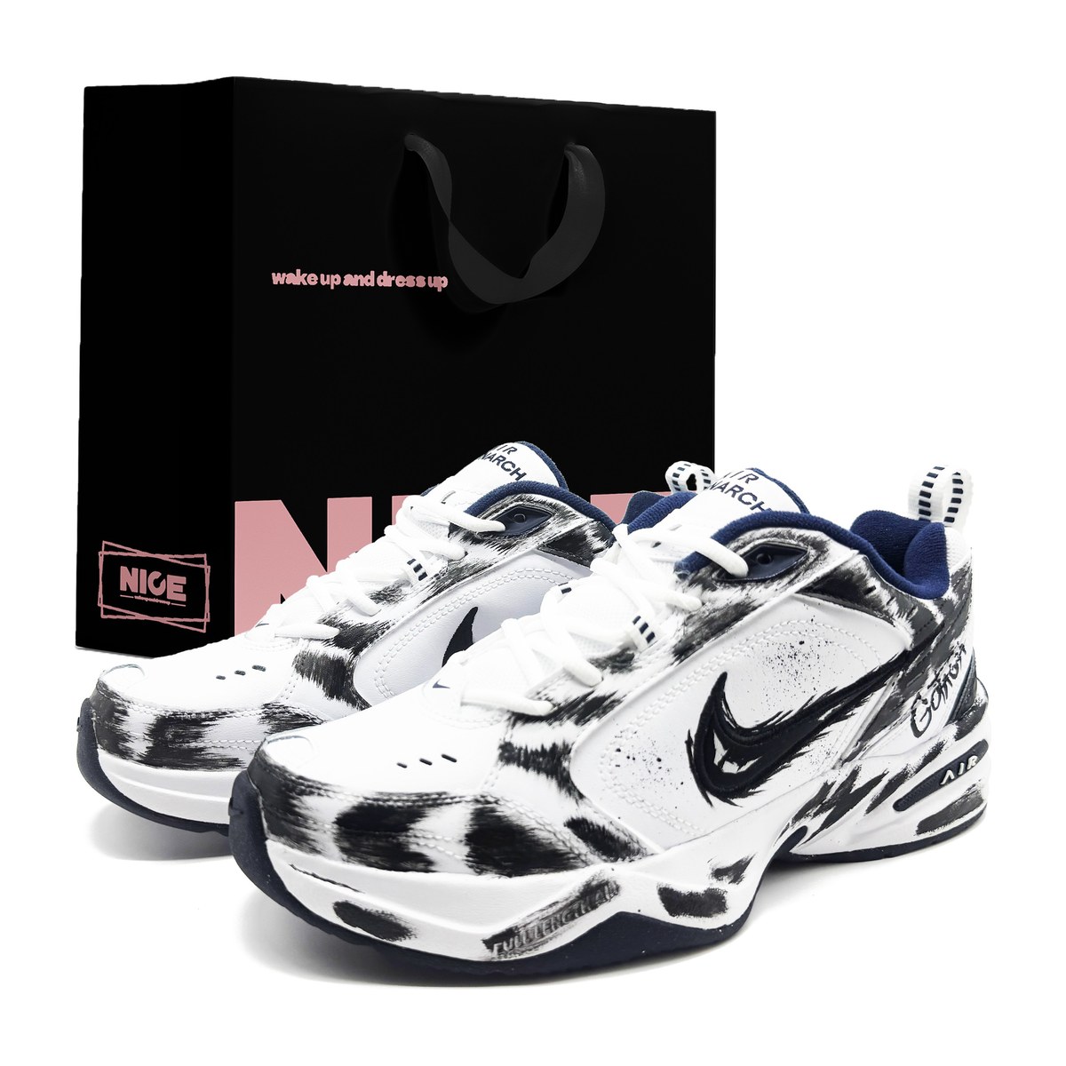 Nike Air Monarch 4