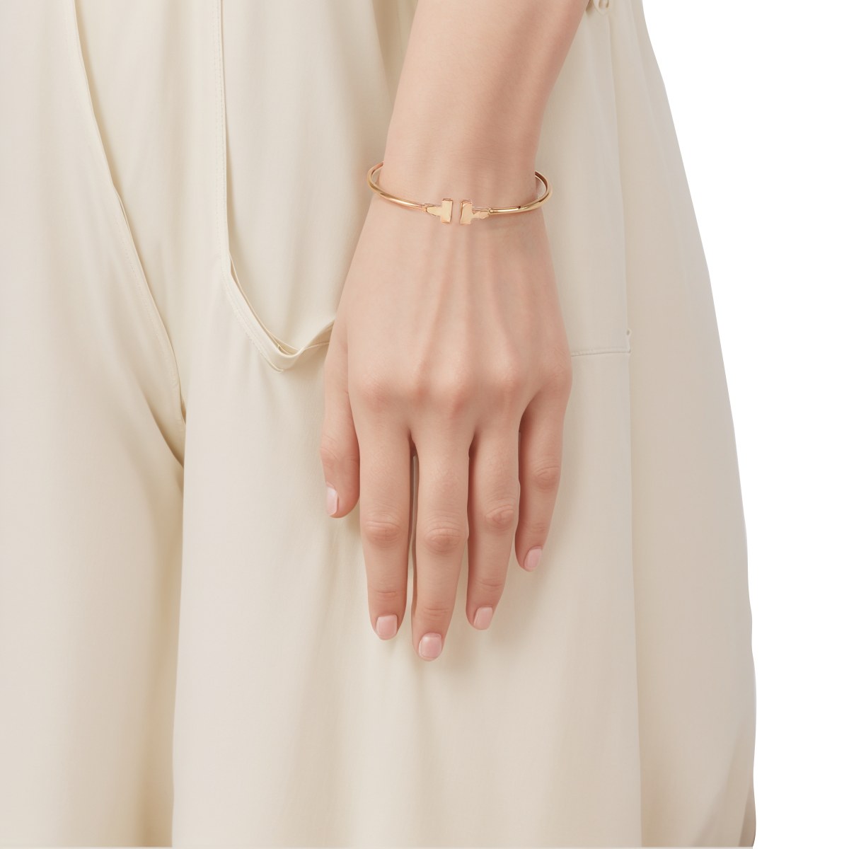 Tiffany & Co. T Narrow Coil 18K Rose Gold Bracelet
