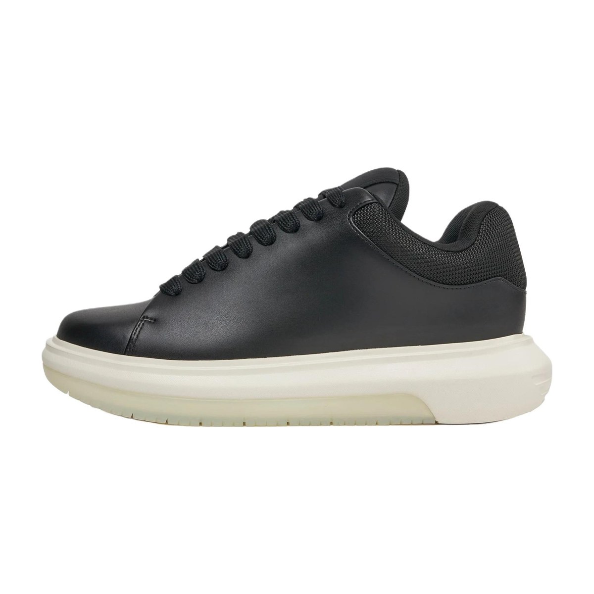 Emporio Armani Round Toe Thick Sole Lace-Up Low Sneakers Black