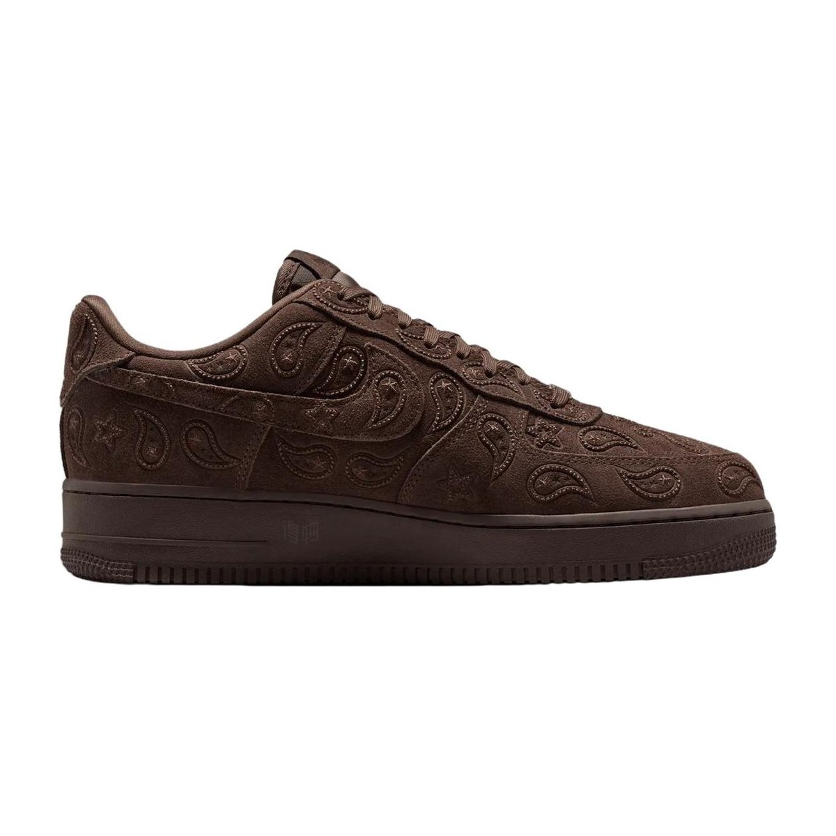 Nike Air Force 1 07 LV8