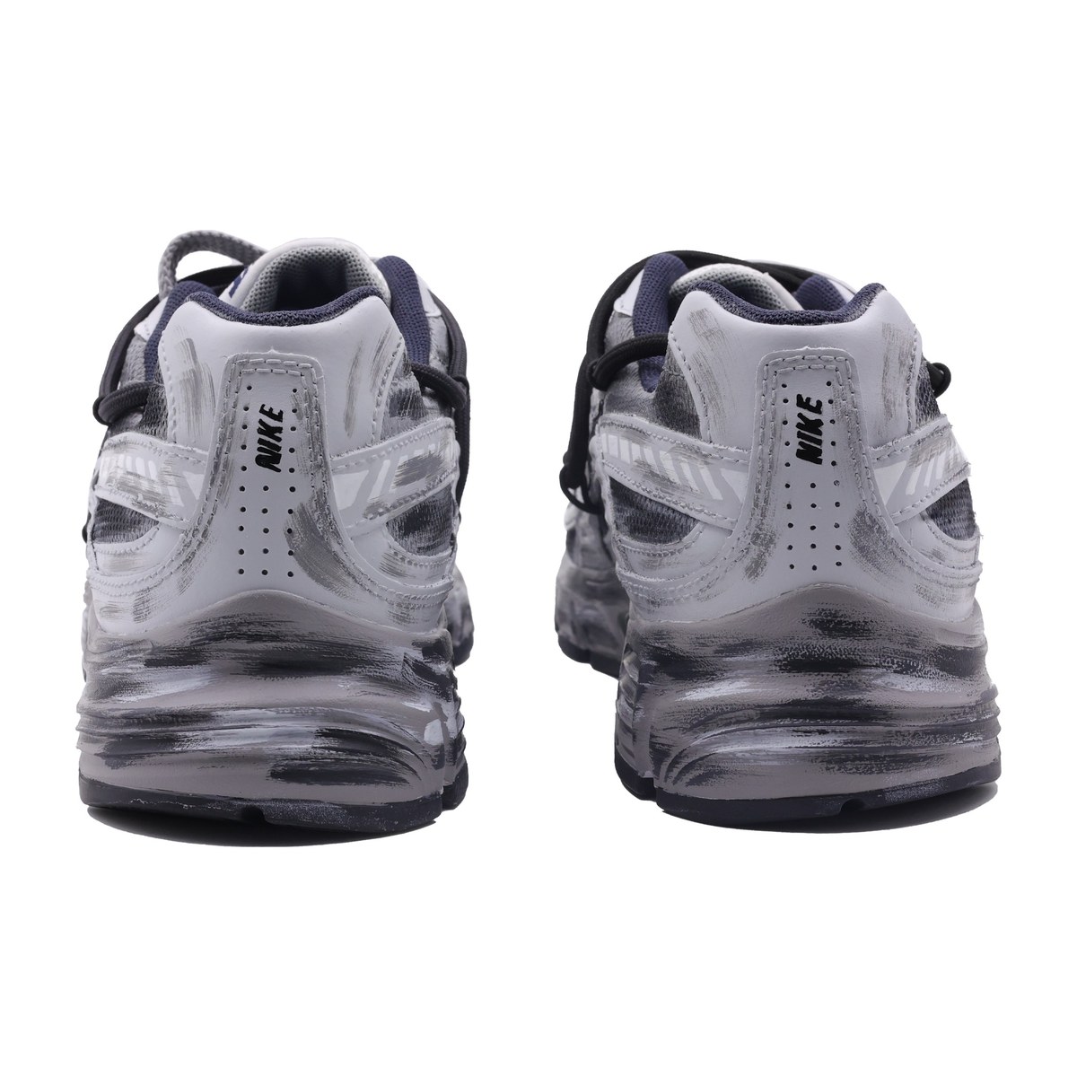 Nike Initiator