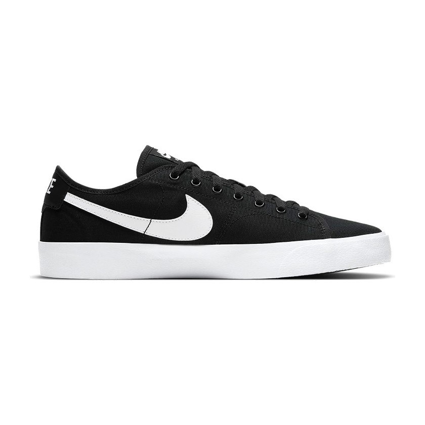 Nike Blazer Low SB Black White