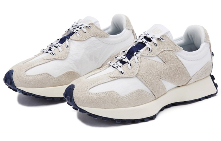 New Balance 327 Moonbeam