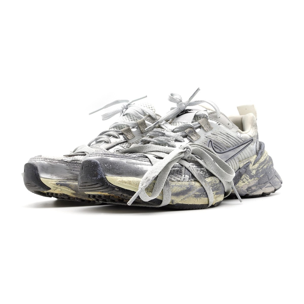 Nike V2K Run Runtekk "Summit White Metallic Silver"