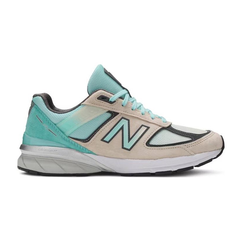 New Balance 990 V5