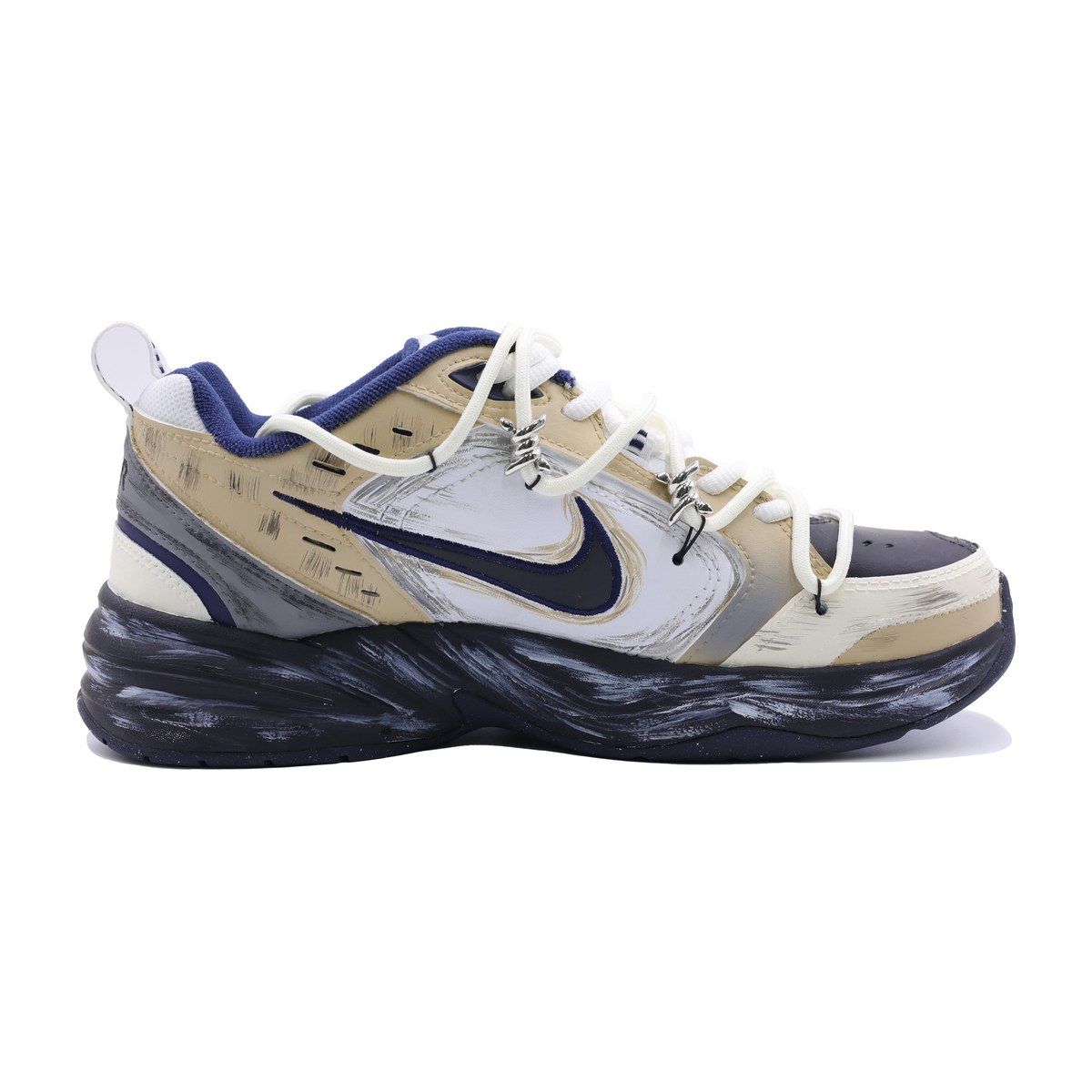 Nike Air Monarch 4