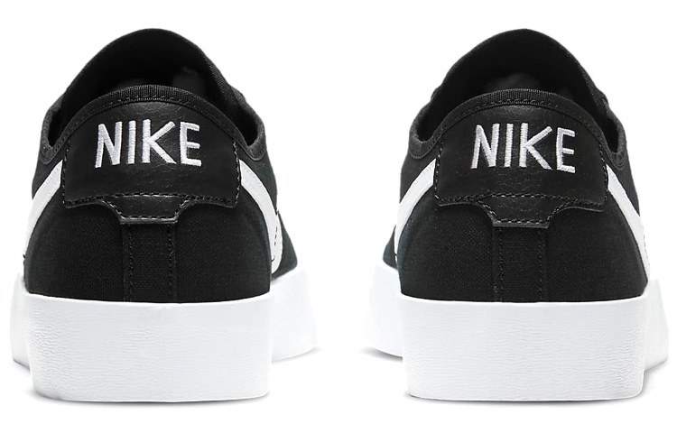 Nike Blazer Low SB Black White
