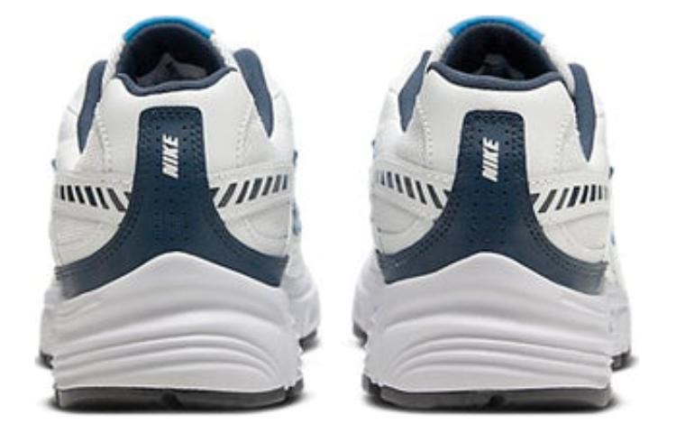 Nike Initiator