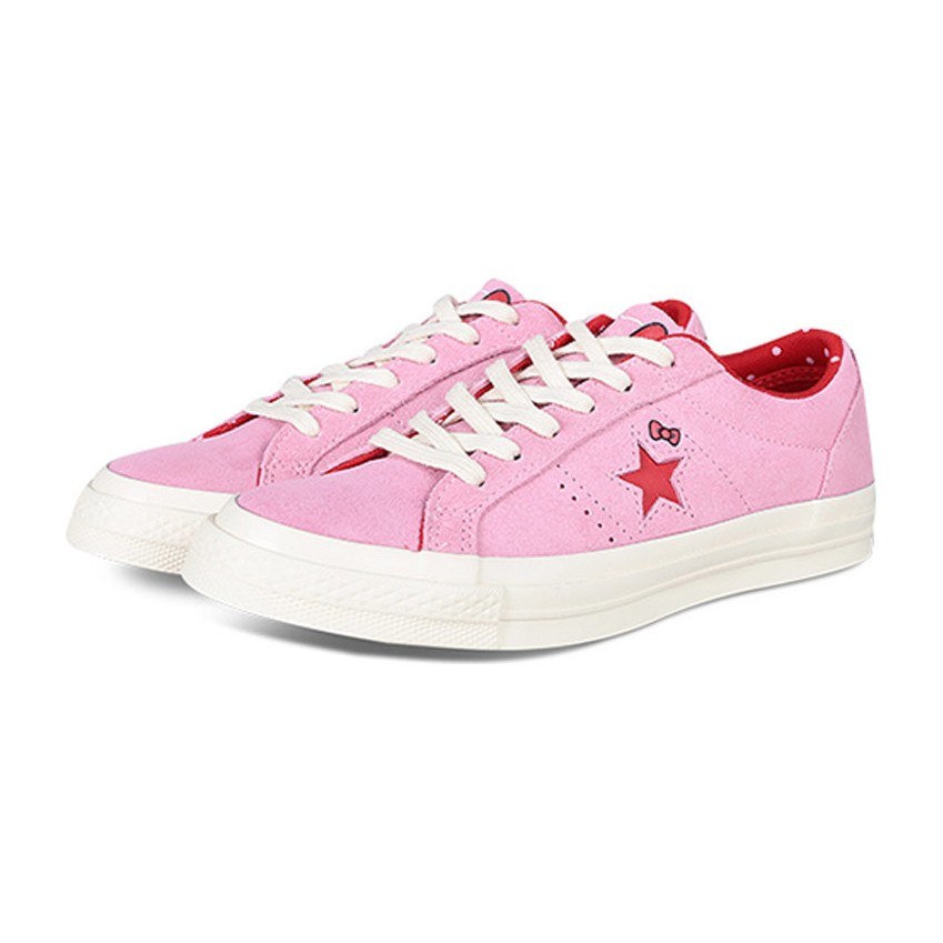 Hello Kitty x Converse One Star