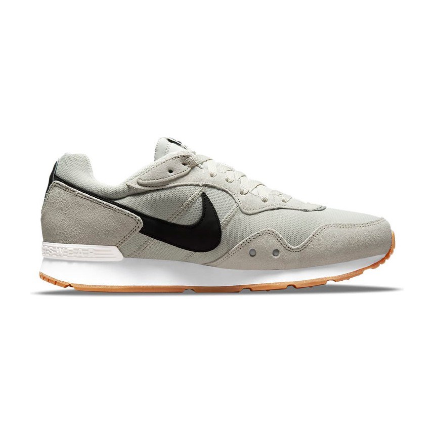 Nike Venture Runner Tan