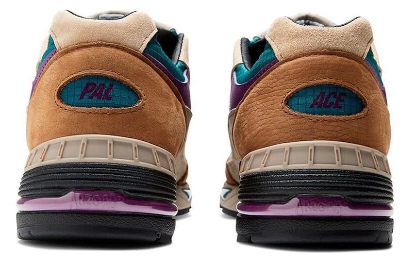 PALACE x New Balance 991