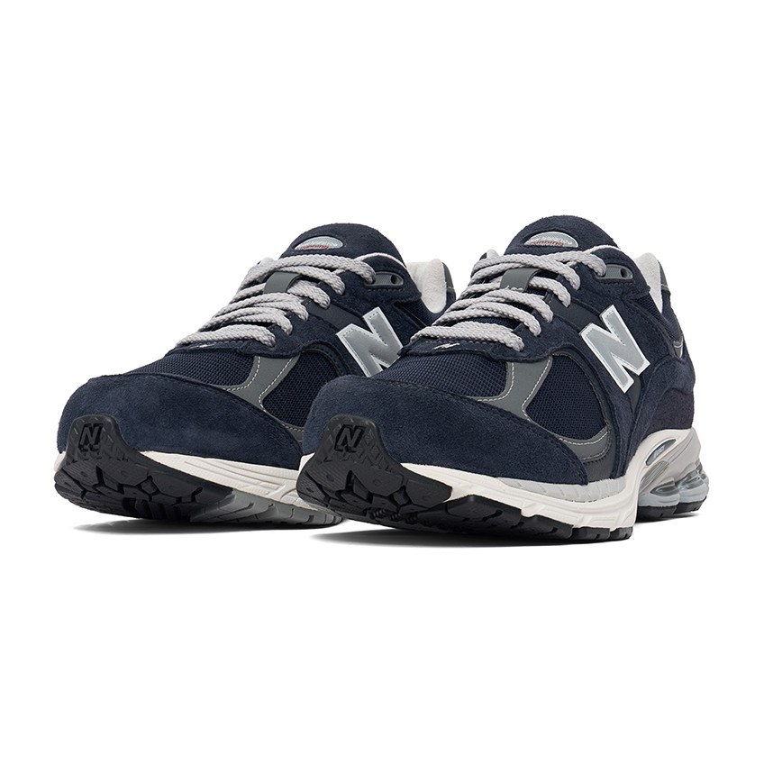 New Balance 2002R Gore-Tex Eclipse