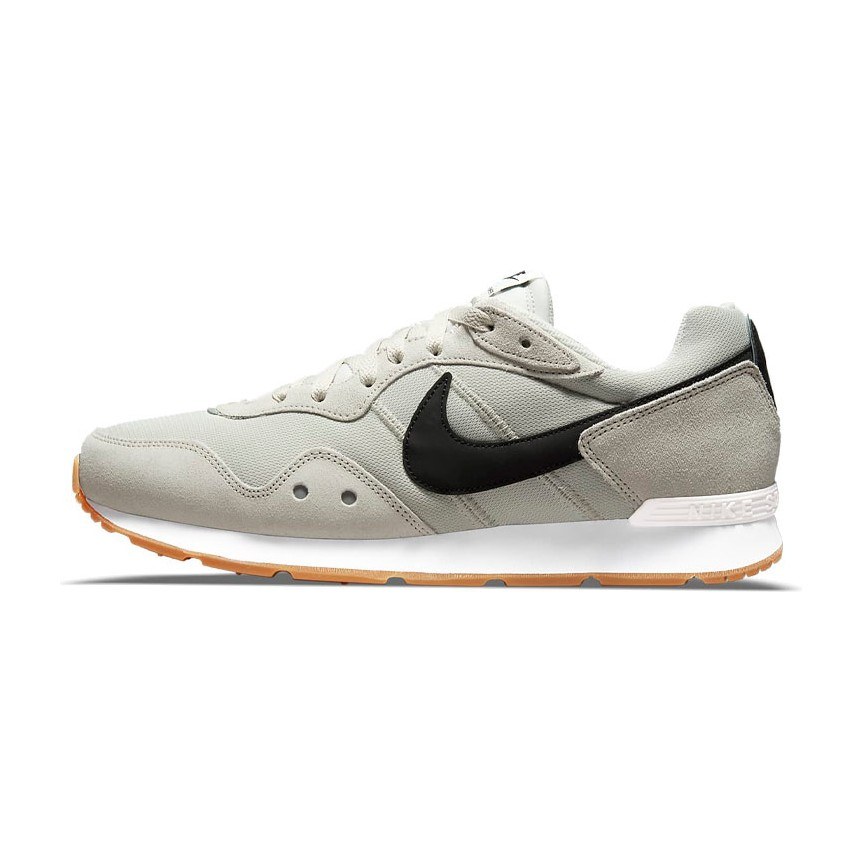Nike Venture Runner Tan