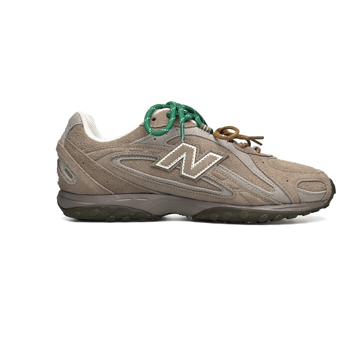 New Balance 204L