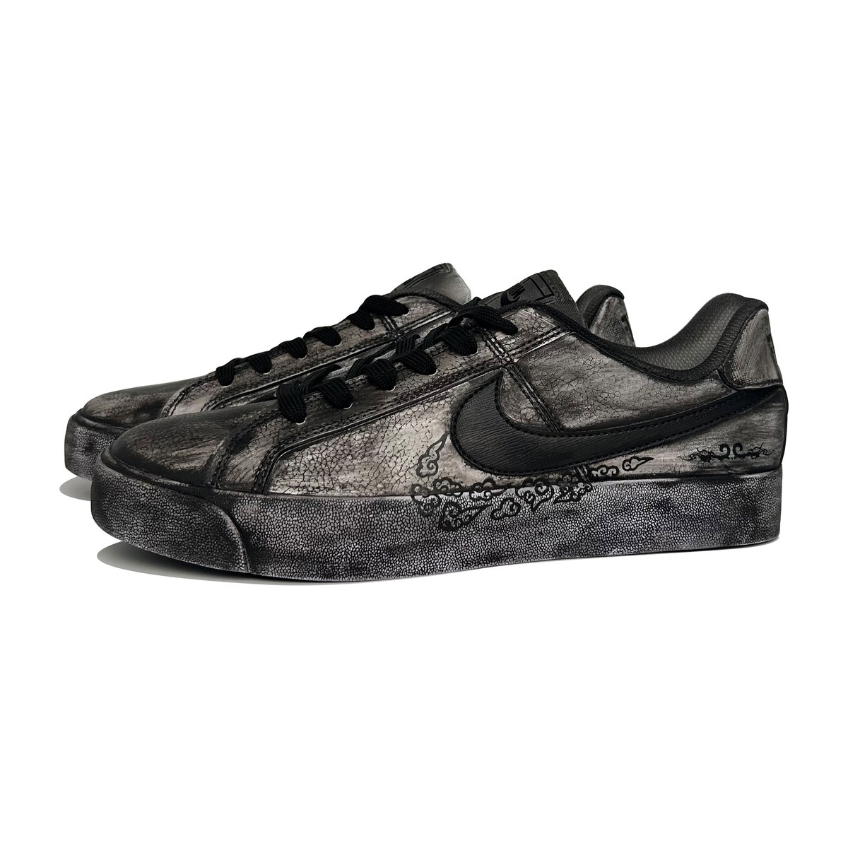Nike Court Royale