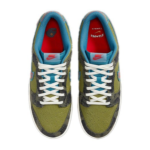 Nike Dunk Low "Siempre Familia"