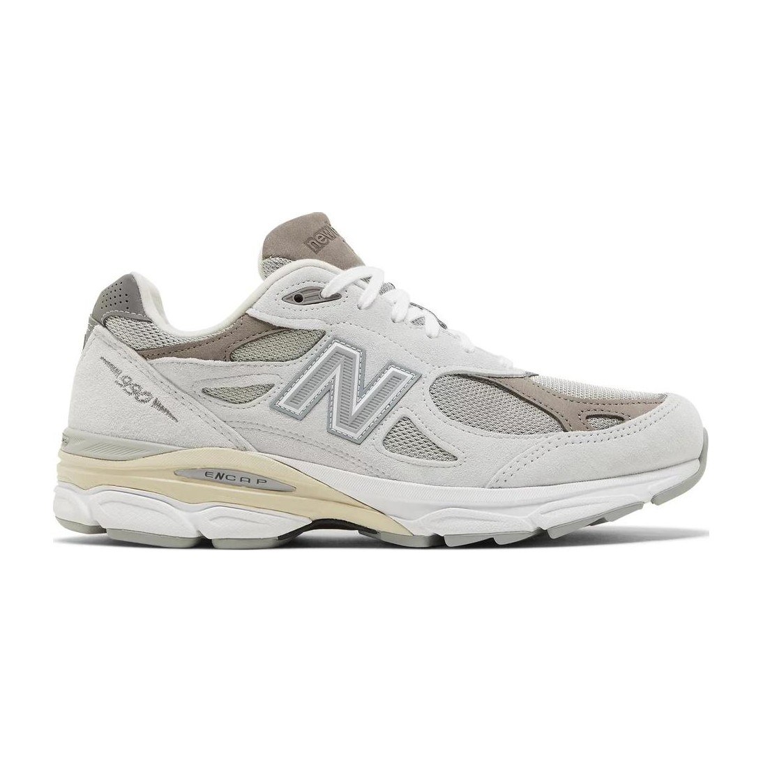 New Balance 990 v3