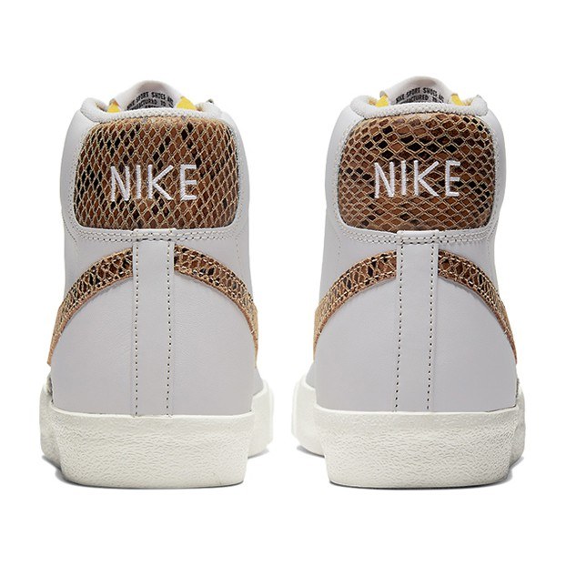 Nike Blazer '77