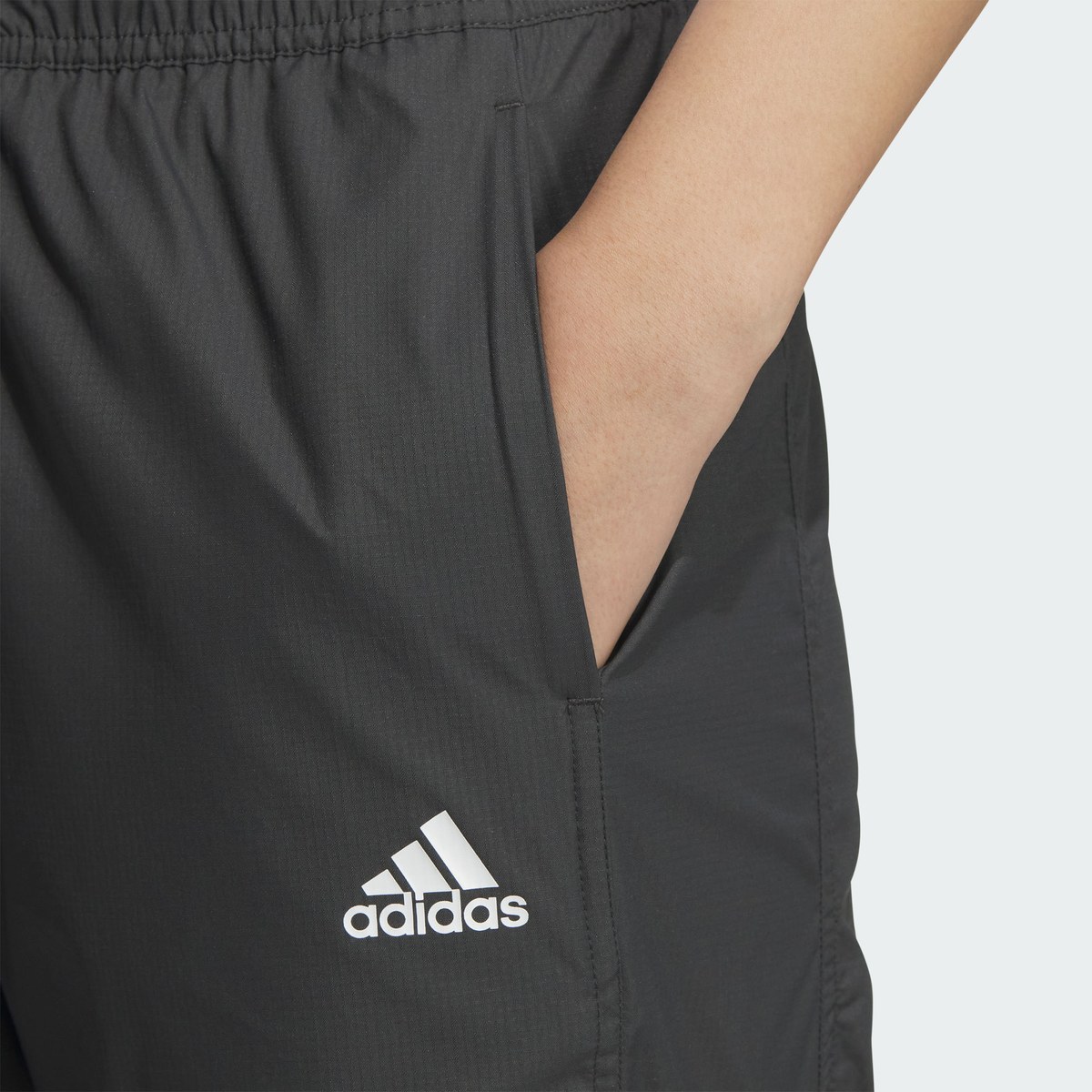 adidas SPORTSWEAR PANTS logo