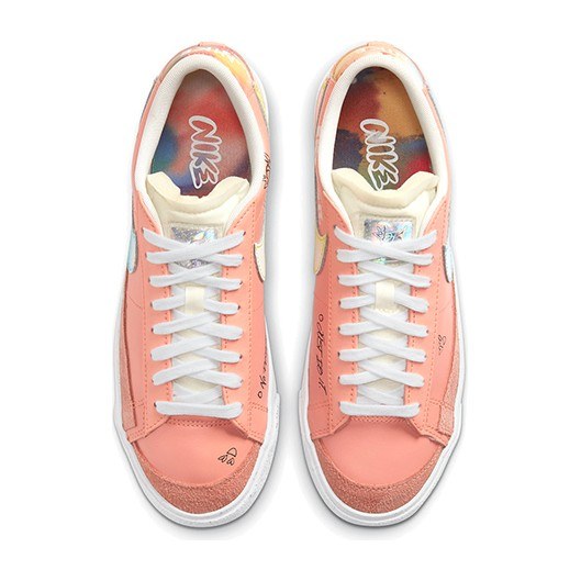 Nike Blazer Low '77 Swoosh Pink